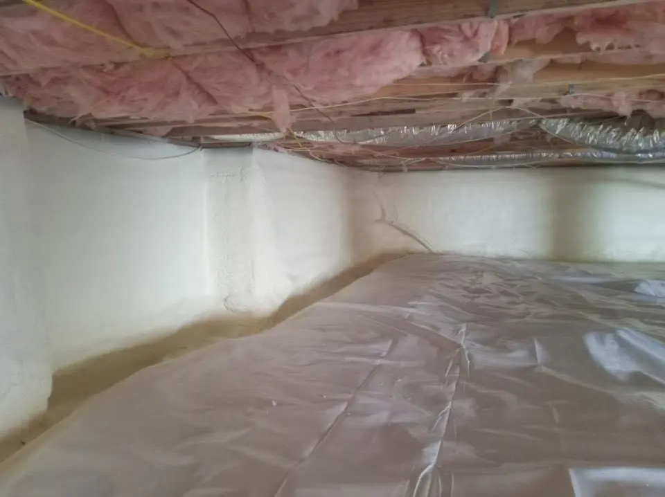 Crawl space encapsulation with closed-cell spray foam for Roof Waterproofing in Laredo